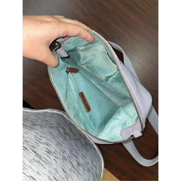 The Sak Camilla Light Lavender Leather Crossbody/ Shoulder Bag - Picture 5 of 10